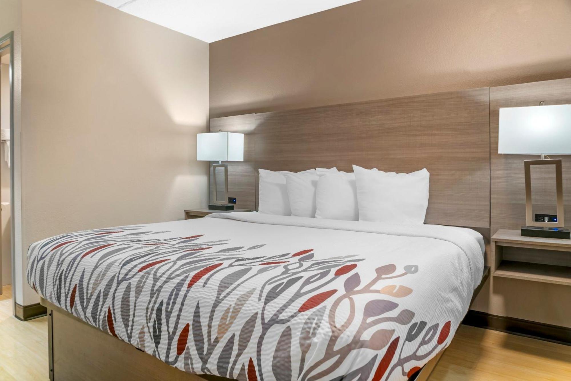Red Roof Inn Detroit-Rochester Hills/ Auburn Hills Dış mekan fotoğraf