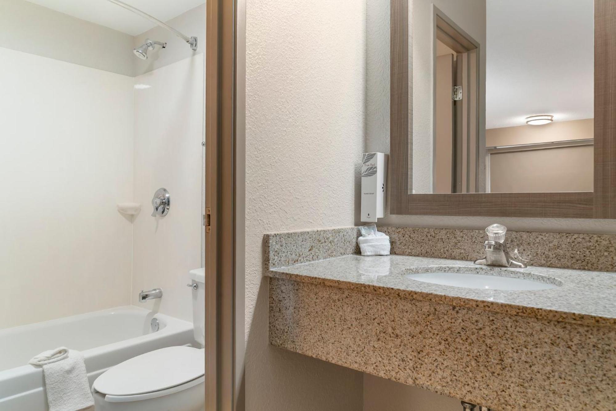 Red Roof Inn Detroit-Rochester Hills/ Auburn Hills Dış mekan fotoğraf